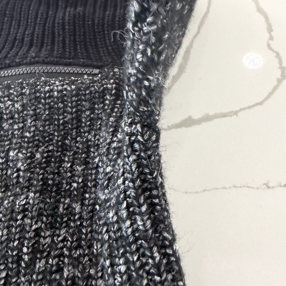 Varley black and grey Darwell sweater - Picture 9 of 14